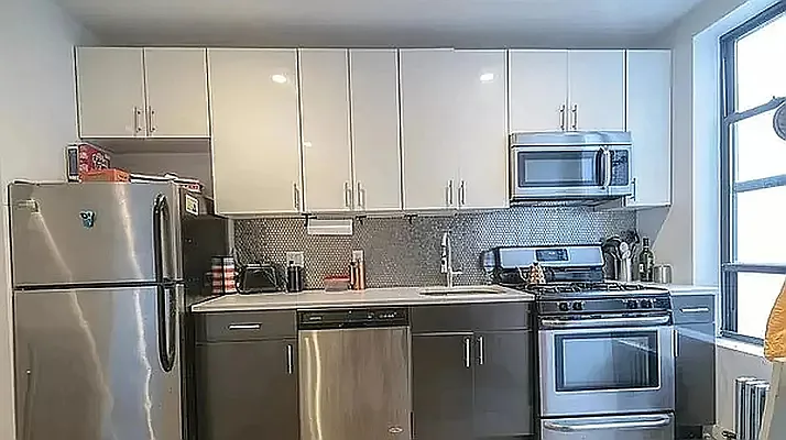 Rented by Brickview NYC Realty NYV LLC | media 14