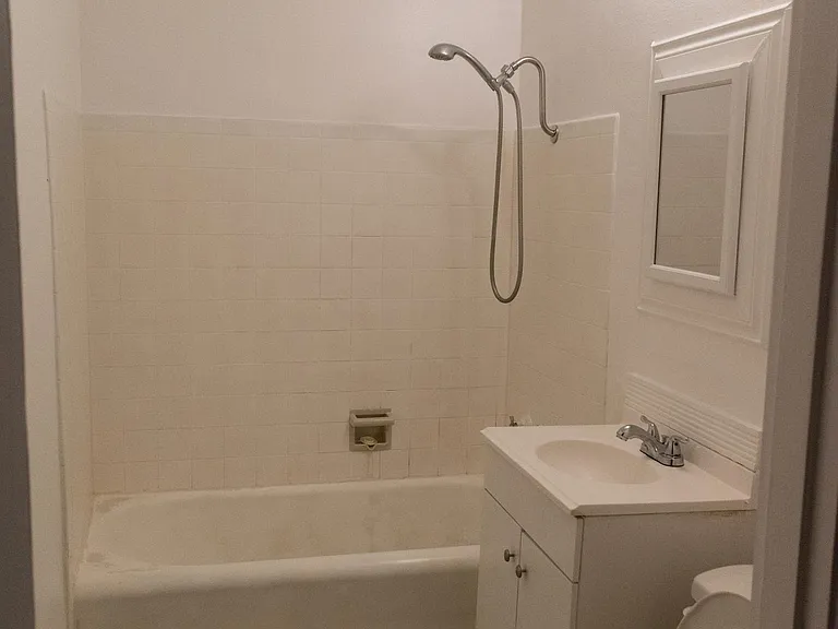 333 Summit Ave E #202 — Photo 8