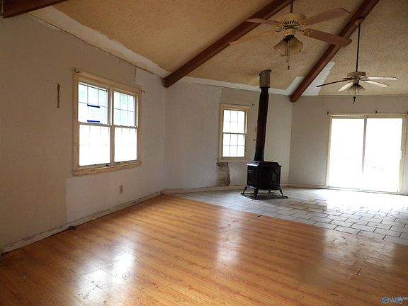 5th image of 306 Blowing Springs Rd