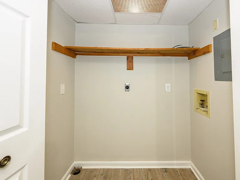 173 Creekvale Dr #13 — Photo 11