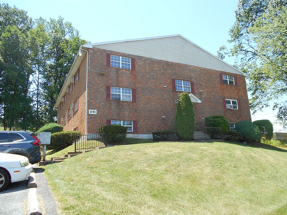 1st image of 810 E Turner St #2