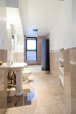 Rented by Compass | media 11