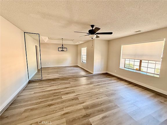 5th image of 14890 Apple Valley Rd