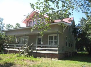27057 453rd Ave, Parker, SD 57053