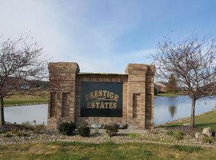 35 Warren Mnr, Highland, IL 62249