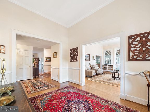 3rd image of 3905 Bradley Ln