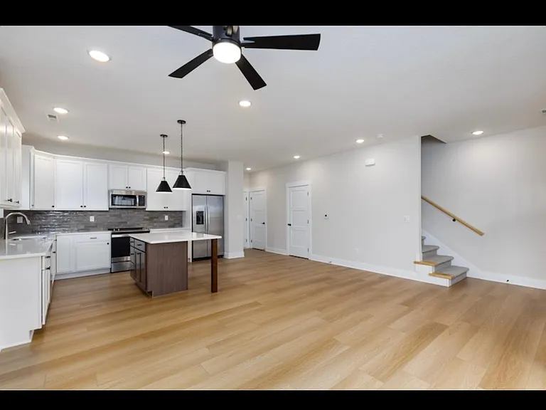 2724 SW 24th Ln — Photo 28