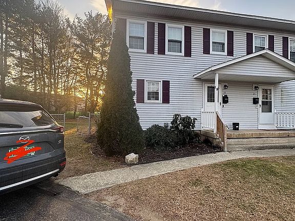 2nd image of 19 Forest St