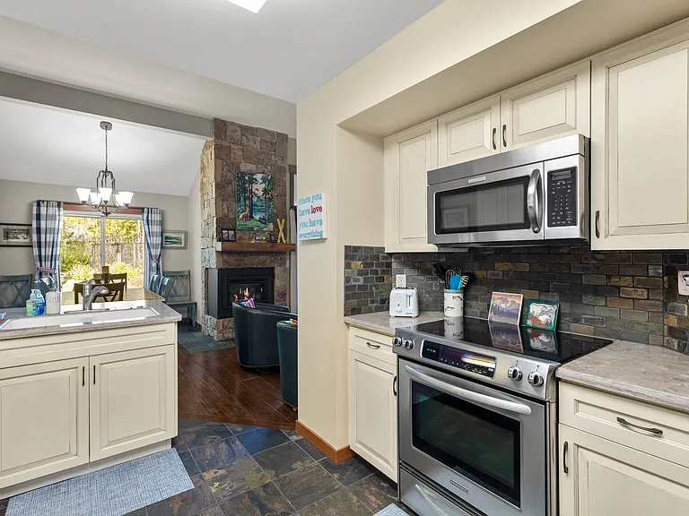 1750 E Lakeshore Dr #203 — Photo 11