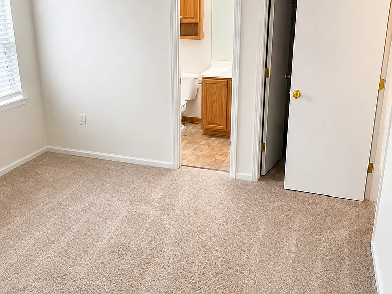200 Molly Ct — Photo 6