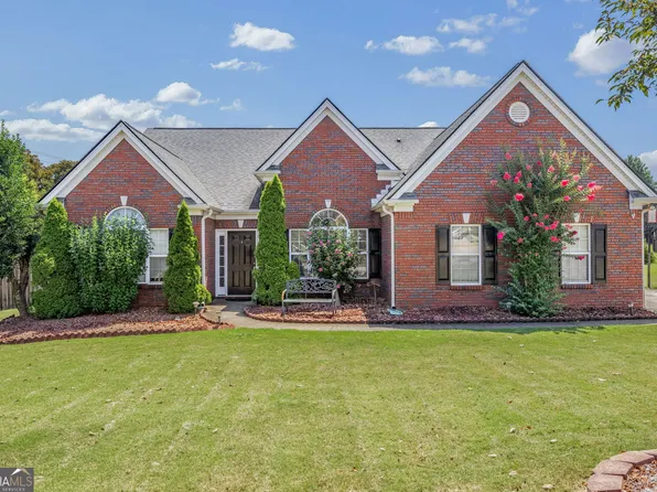 27 Buckthorn Dr, Jefferson, GA 30549