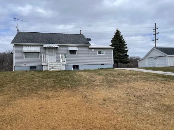 8816 E M Bay #25, Fairgrove, MI 48733