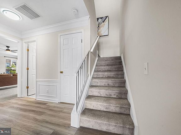 4th image of 9247 Cardinal Forest Ln Unit 202