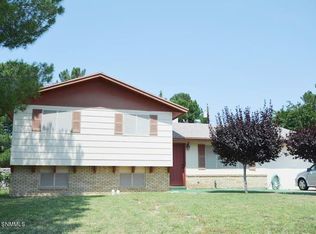 2720 Huntington Dr, Las Cruces, NM 88011