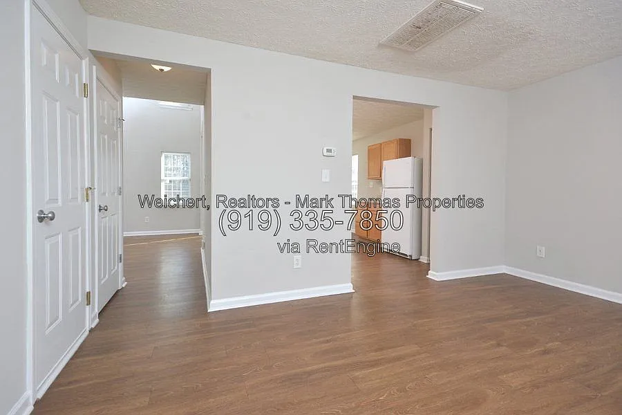 4 bed, 2.5 bath, 2080 sqft, $2,200 — Photo 3