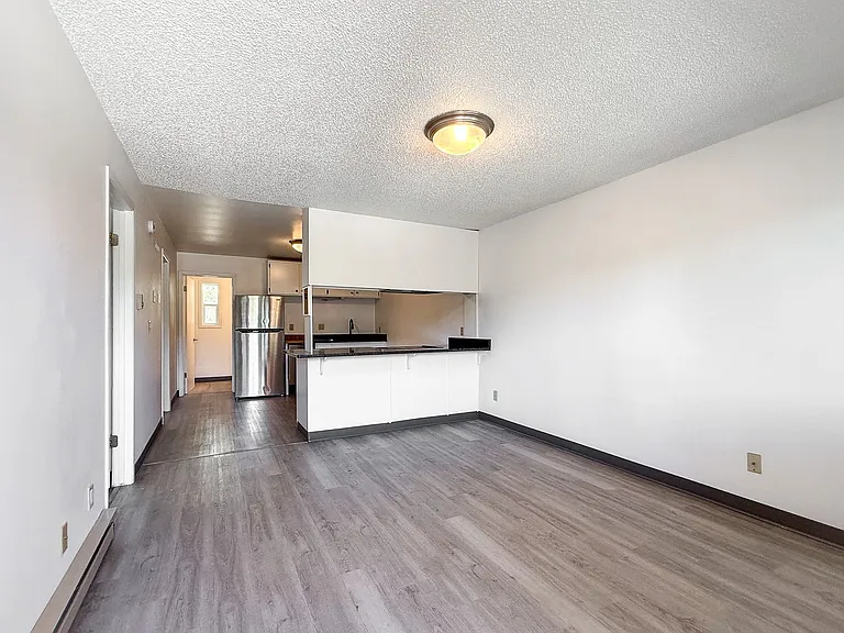 Latah Apartments — Photo 5