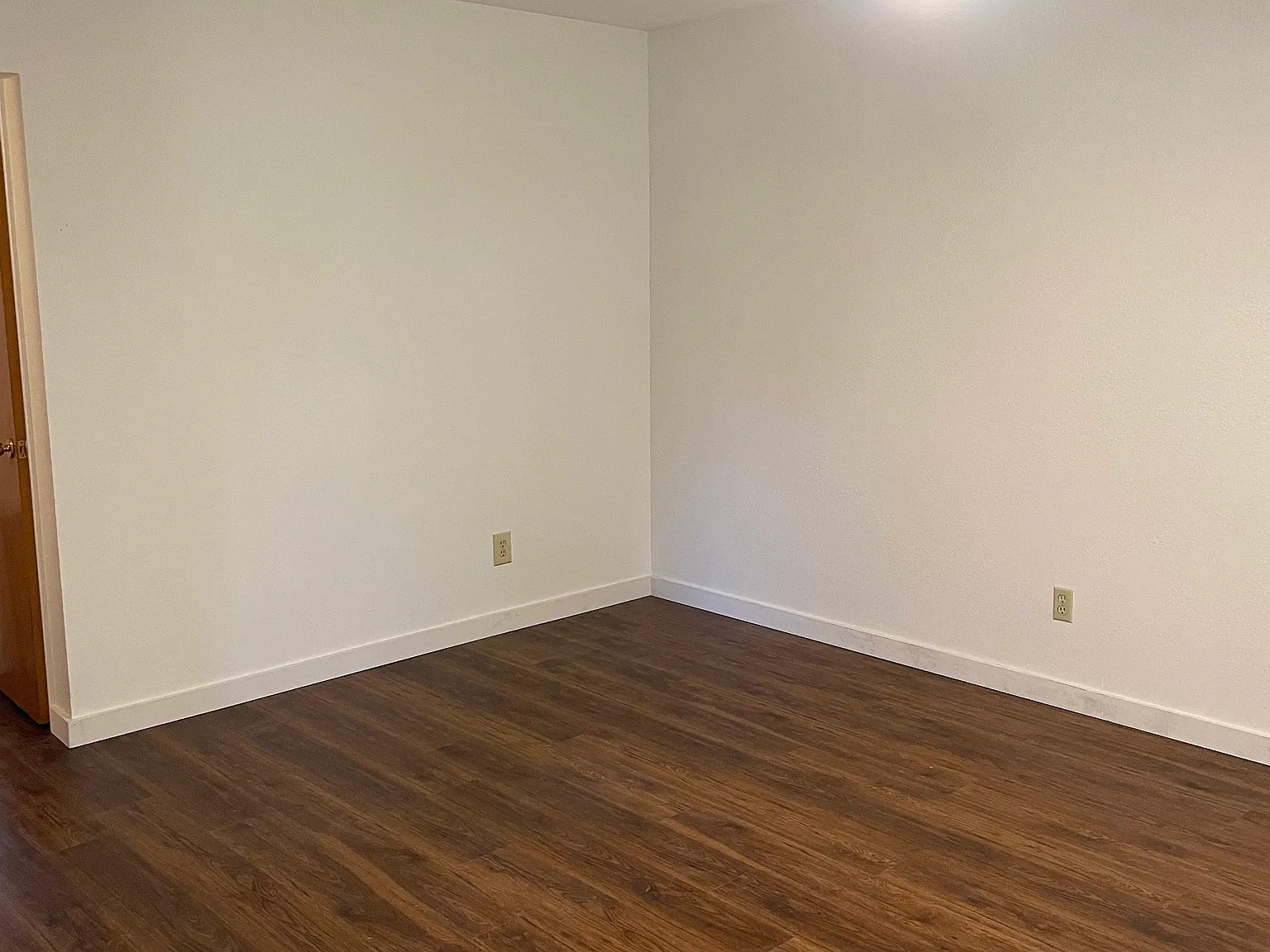 2 bed, 750 sqft, $889 — Photo 4
