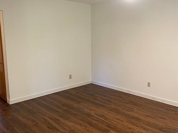 4th image of 2234 W Vista Ave #10