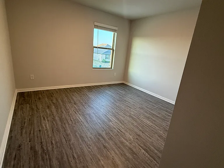 615 Metallic Tree Ln — Photo 18