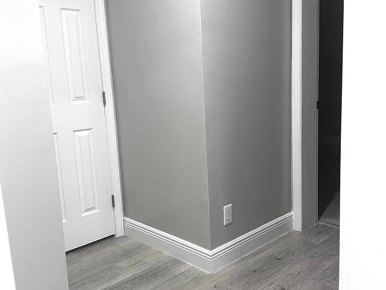3306 W La Salle St #4 — Photo 5