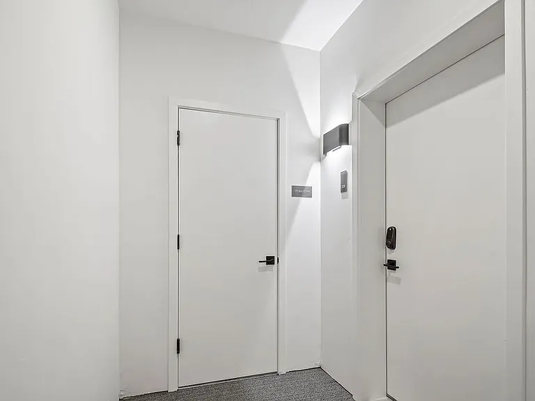 343 Apartments: Hallways