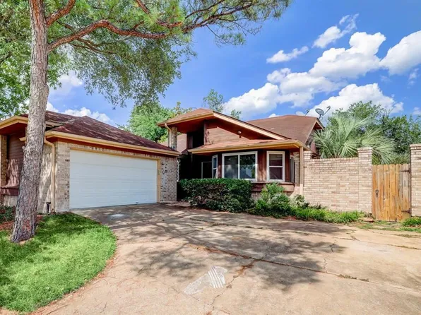 12627 Raia Ln, Houston, TX 77071