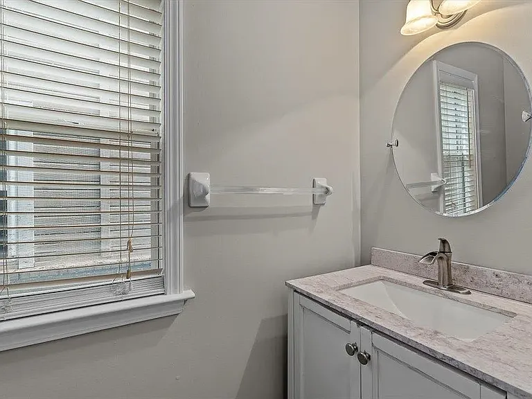 1201 Misty Isle Dr — Photo 7