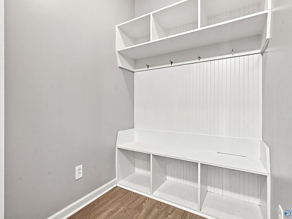 4th image of 2422 Hobbstone Cir SW