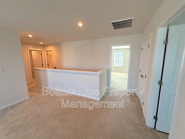 1524 Bailiff Ct SW — Photo 13