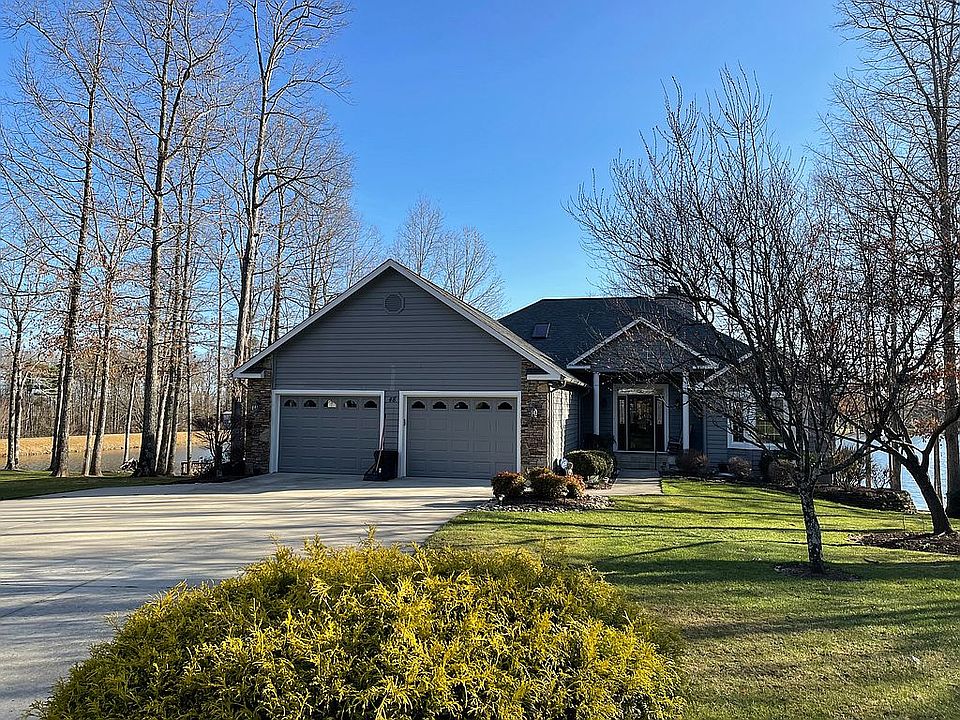 1st image of 48 Loxley Ln