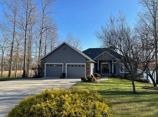 48 Loxley Ln, Crossville, TN 38558