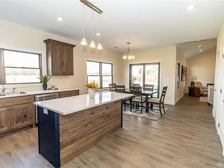 1025 Baker Rd — Photo 18