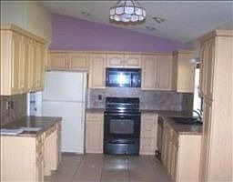 5th image of 11221 NW 36th St