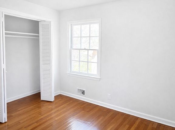 4th image of 538 Rebecca St