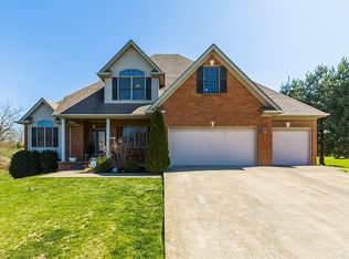 1021 Meadow Ridge Dr, Richmond, KY 40475