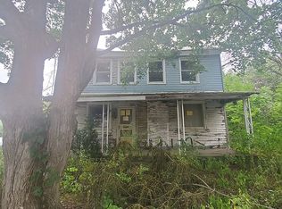 149 Pleasant Valley Rd, Pine Grove, PA 17963