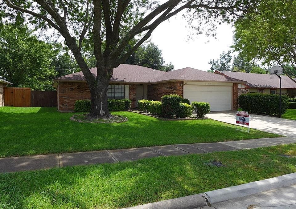 2nd image of 3637 San Remo Dr