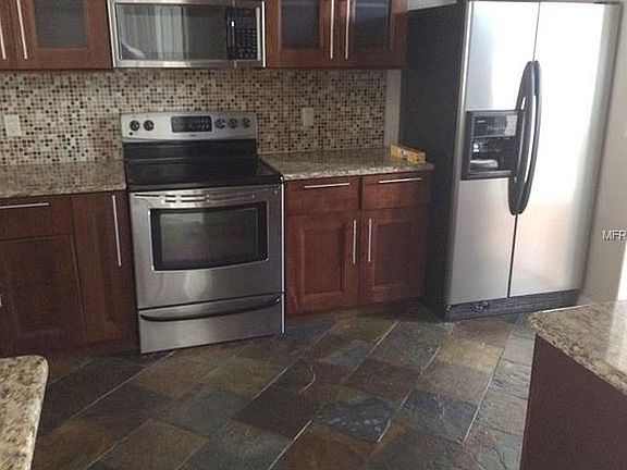 3rd image of 819 Hallowell Cir