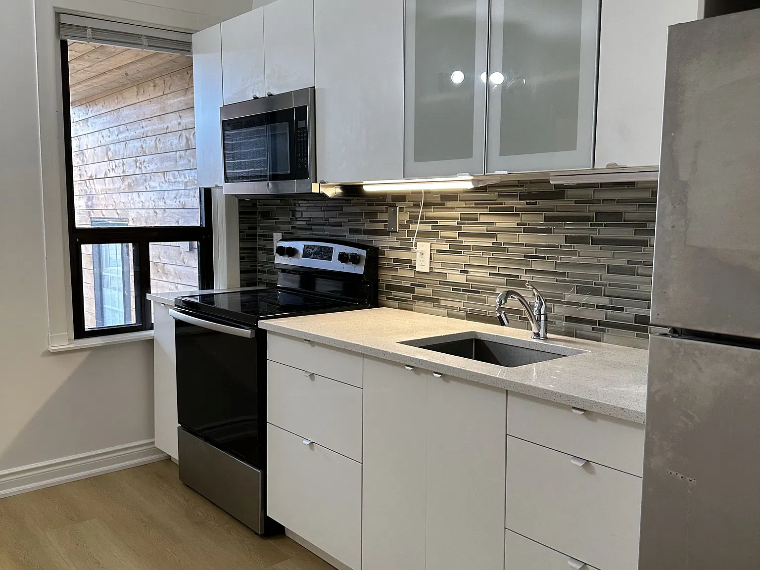 1 bed, $1,800 — Photo 2