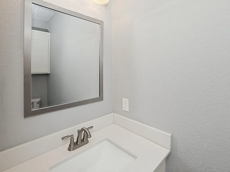 9240 Highland Springs Dr — Photo 19
