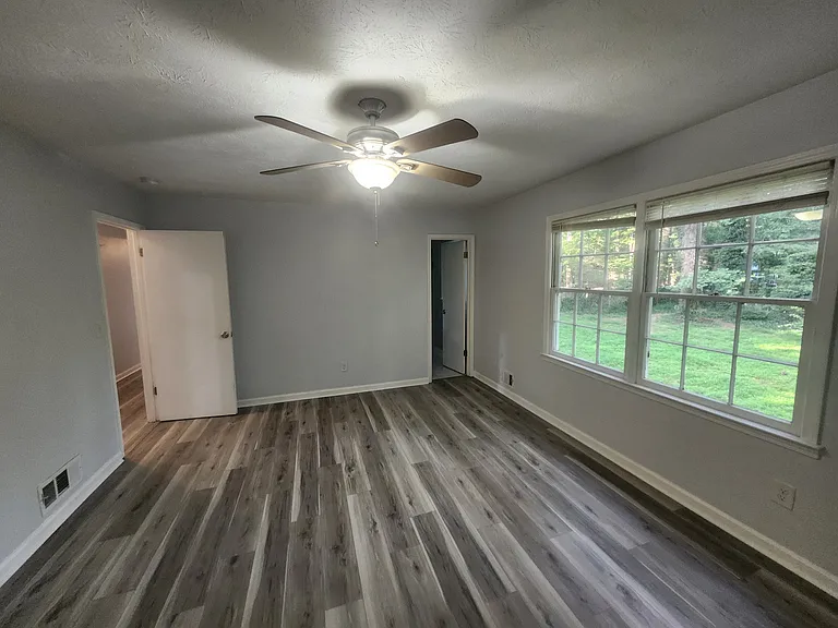 701 Talemwood Ct — Photo 9