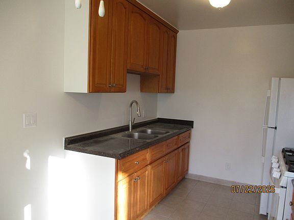 2nd image of 1417 5th St APT 7