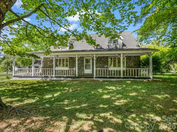 363 Etowah School Rd #1, Hendersonville, NC 28739