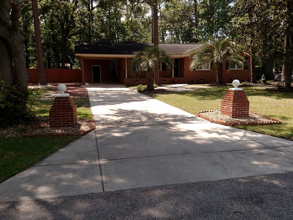 Brick entrance columns