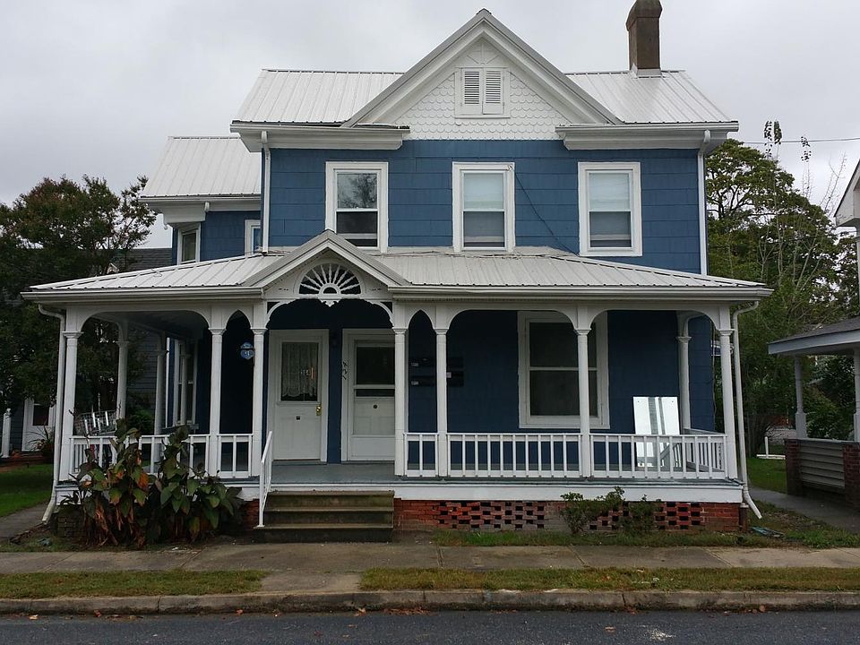 1st image of 124 N Pine St