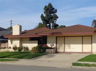 21851 Kiowa Ln, Huntington Beach, CA 92646