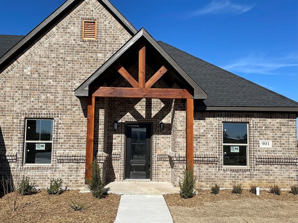 1st image of 901 Mary Lee Ln