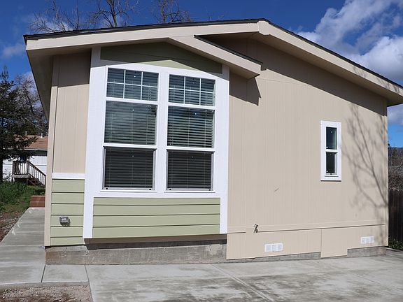2nd image of 742 W Verano Ave