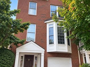4210 Lower Park Dr, Fairfax, VA 22030