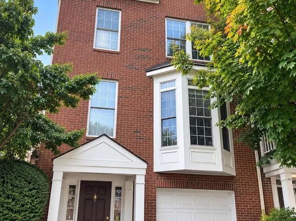 4210 Lower Park Dr, Fairfax, VA 22030
